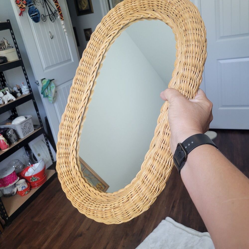 Vtg natural wicker rattan oval wall mirror 18.5 x 12 vertical horizontal MCM